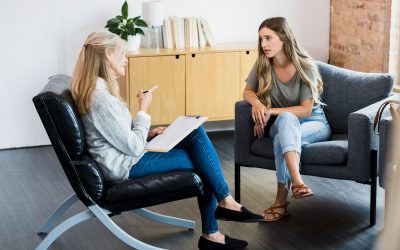 Lo que no dices también duele: la psicología como puente entre lo que callas y lo que eres